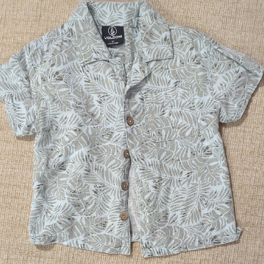 Volcom Tropical Leaf Short Sleeve Shirt